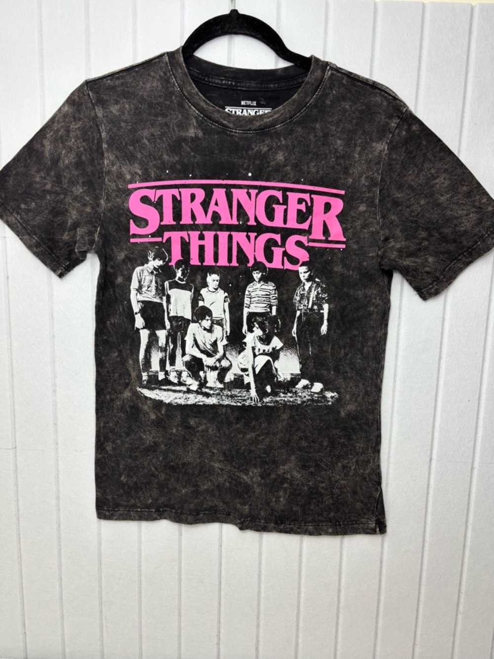 Netflix Stranger Things Short Sleeve Tee - Black with Pink Logo Size XS